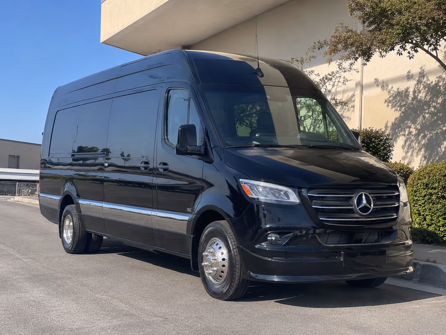 bus rental options for philadelphia trips