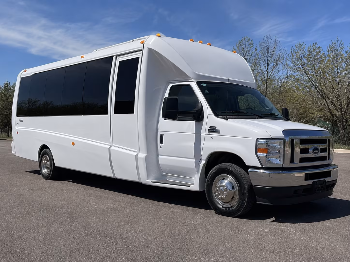 party buses to freedom mortgage pavilion shows in camden