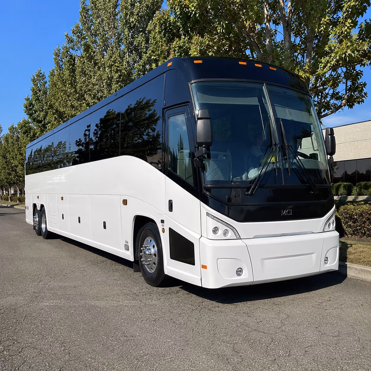 philadelphia 50 passenger charter bus