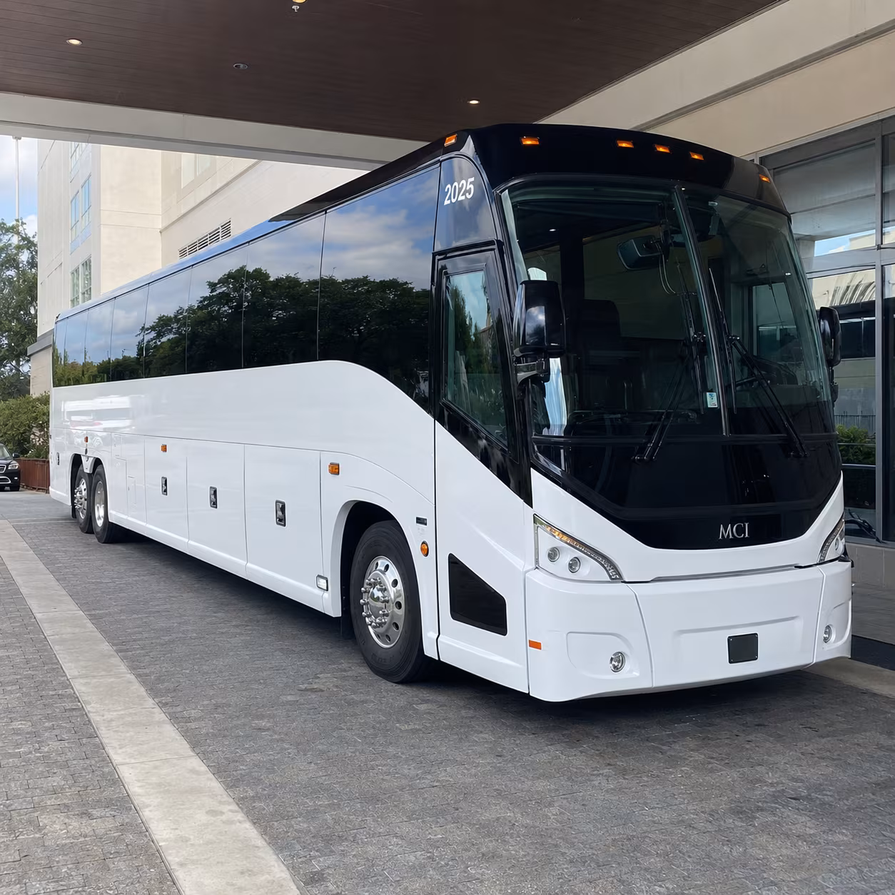 philadelphia 54 passenger charter bus