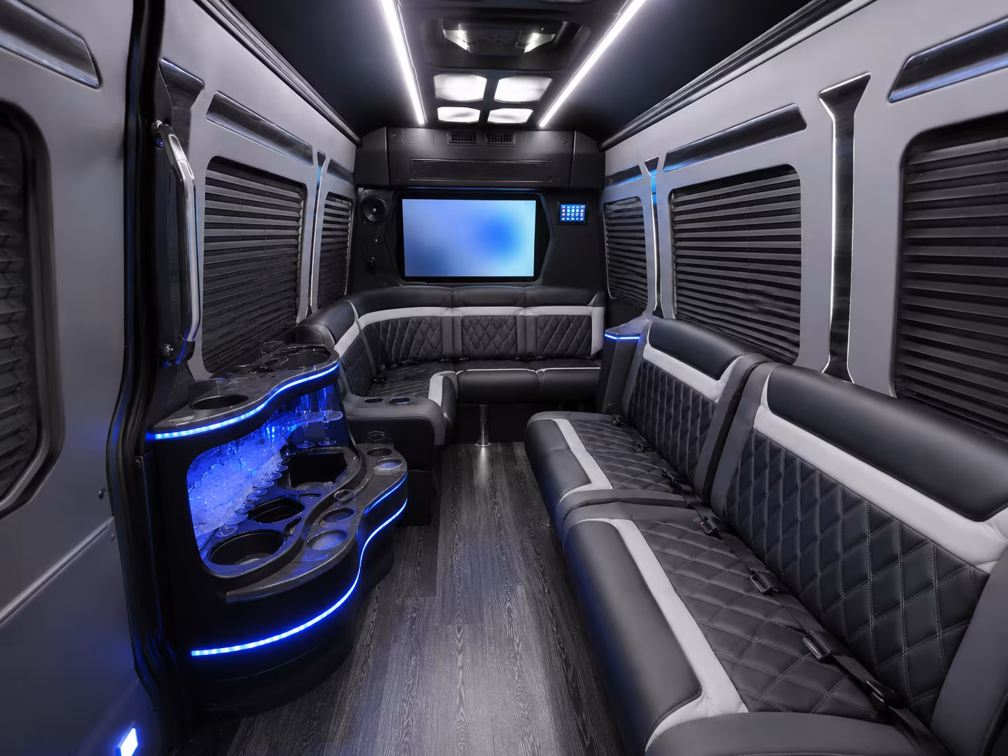 secure transportation for your next convention or trade show 3