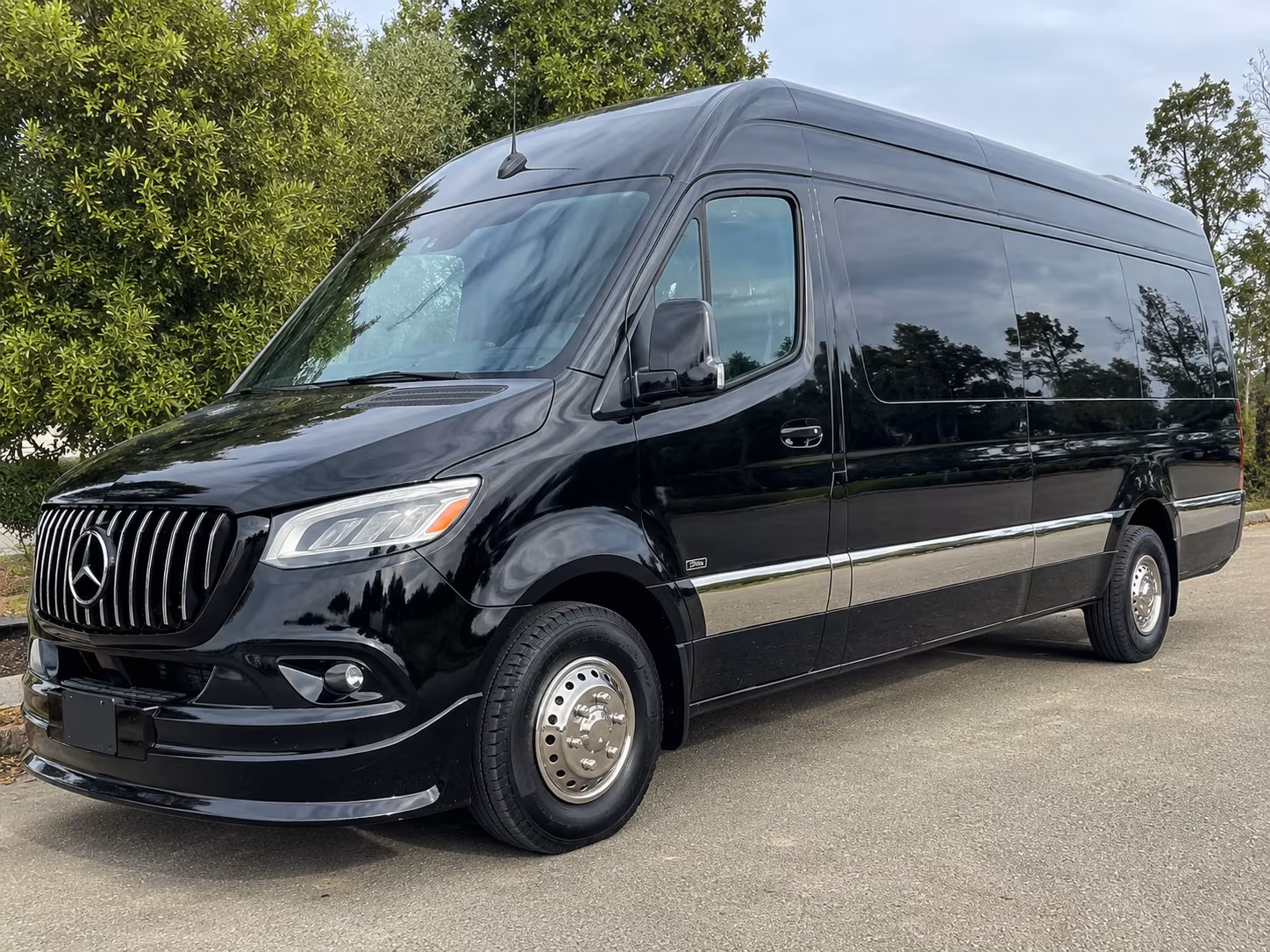 wedding buses and shuttle services for philadelphia celebrations